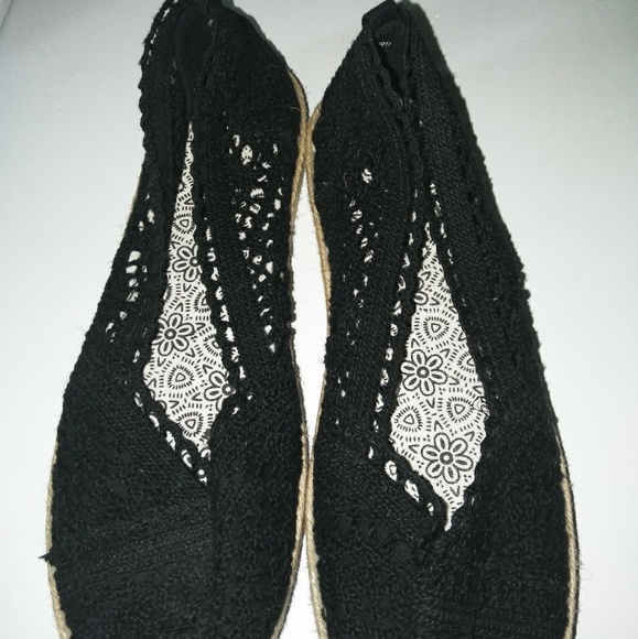 Flats - Picture 1 of 1